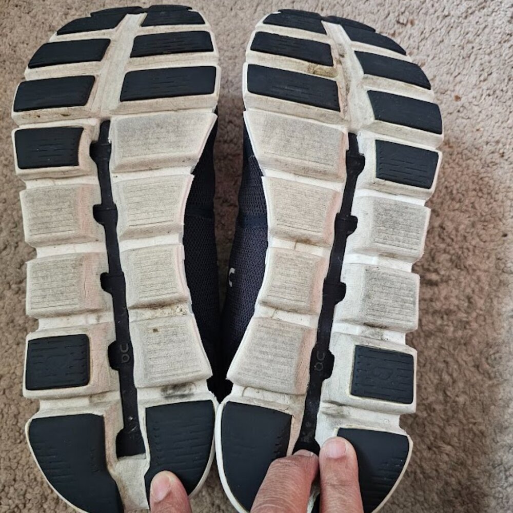 On Running Cloud 5 – Men’s 11.5 | Priced Accordingly - Picture 2 of 3